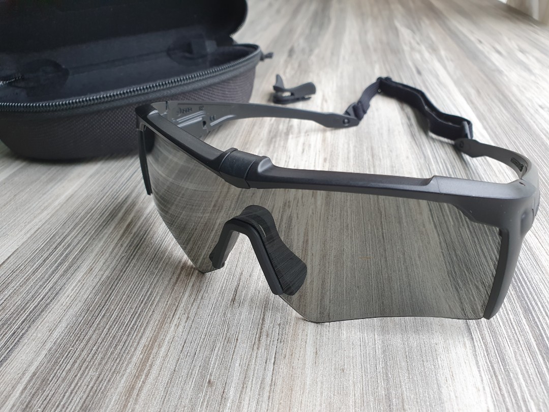 ESS Crossbow AF (Asian Fit) with Smoke Grey lenses, hard case, extra