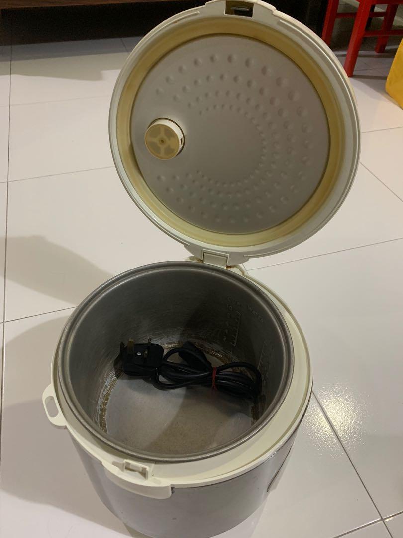 Giant Rice Cooker, TV & Home Appliances, Kitchen Appliances, Cookers on Carousell
