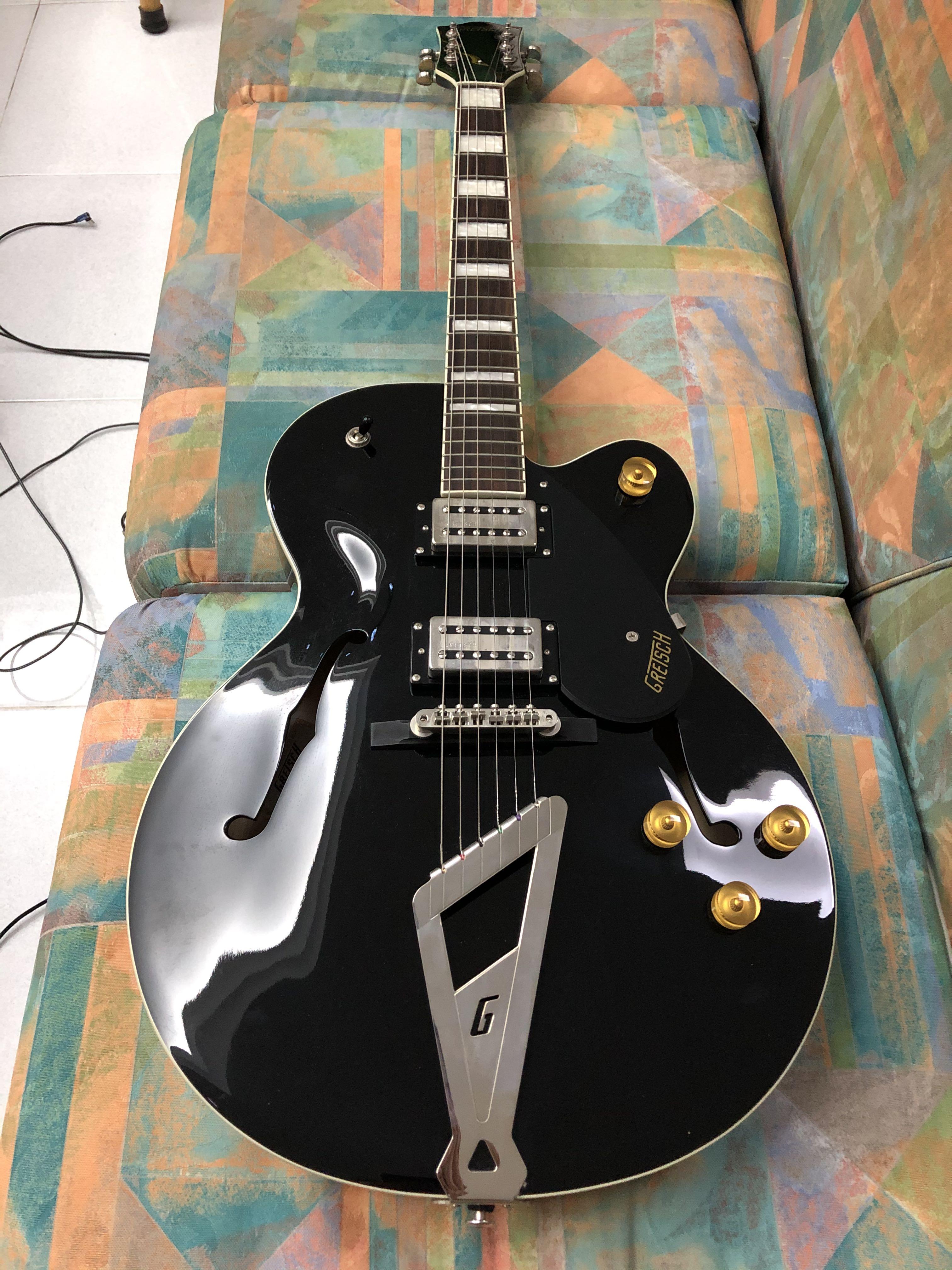 Gretsch g2420 sales black
