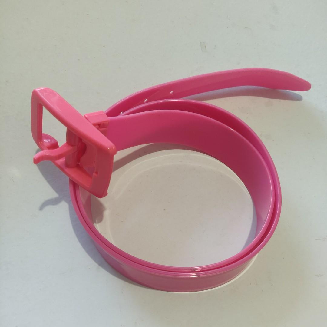 Hot Pink Ladies Belt (Category: Belts) located in Lipa City. Submitted by declutt3r.sale (Listing ID 1048937956, Image 1). Description: CLEARANCE SALE Blue: https://carousell.com/p/1048938389 Green: https://carousell.com/p/1048938895.