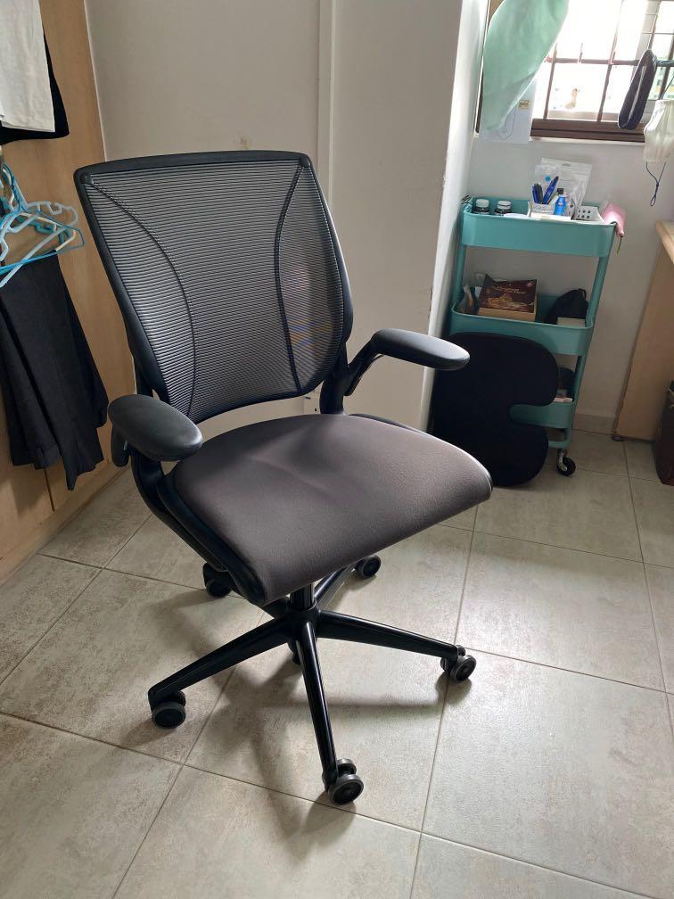 Humanscale Diffrient World Chair Price Reduced Furniture Tables Chairs On Carousell