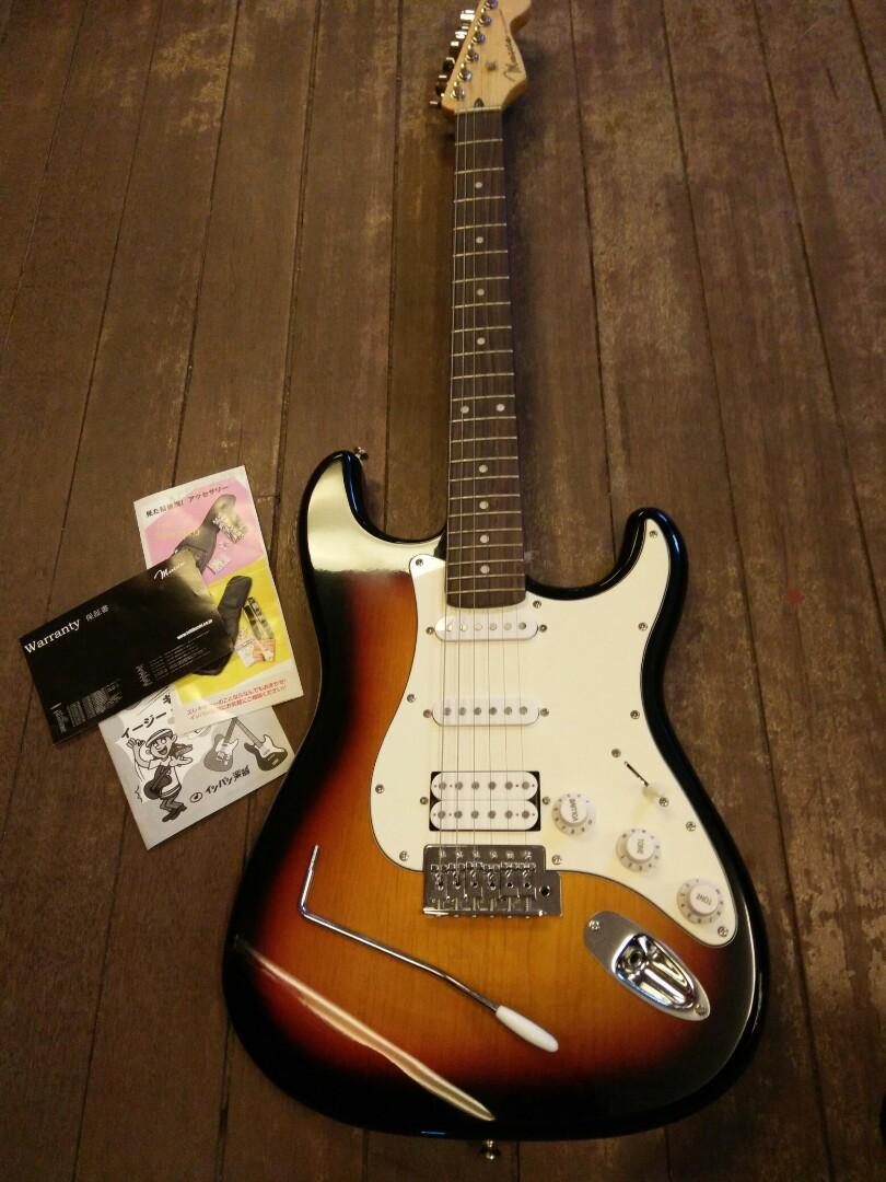 Japan mavis electric Guitar with bag