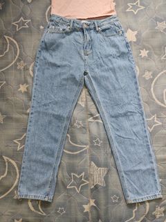 (Category: ) located in . Submitted by cheapshopthis2 (Listing ID 1049017060, Image 1). Description: .