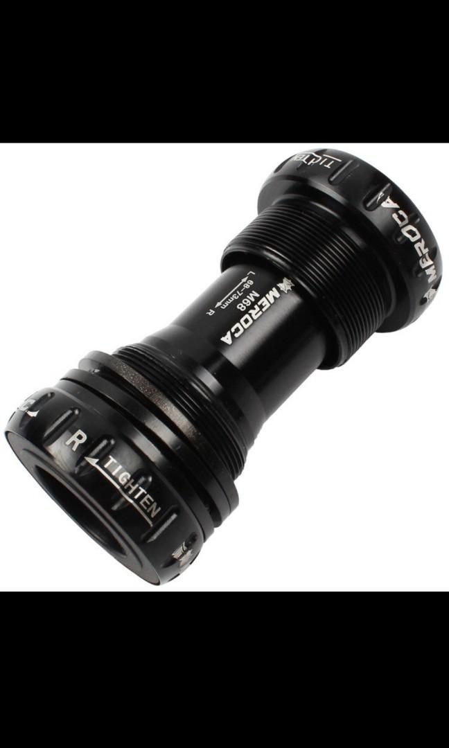 Meroca bottom store bracket