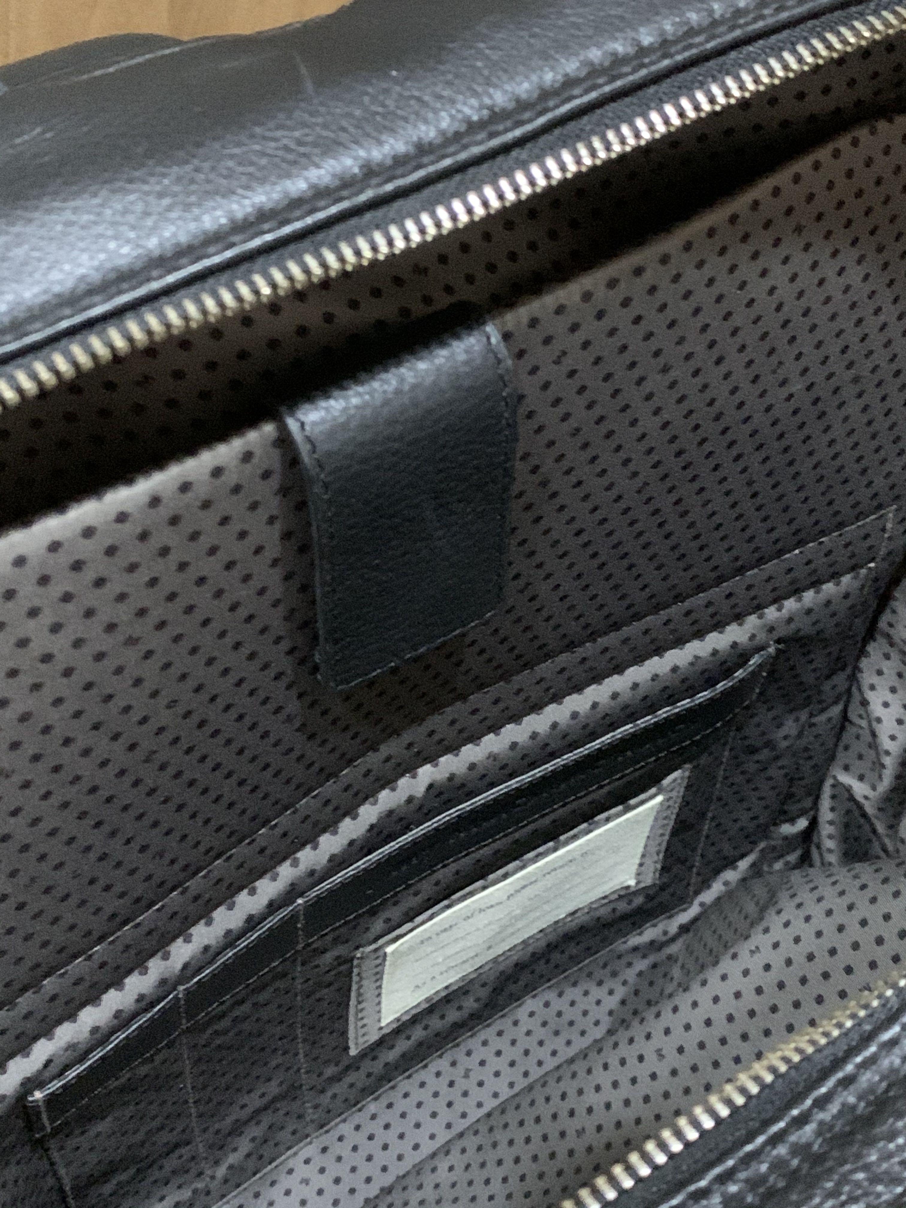 Moleskin CLASSIC LEATHER BACKPACK BLACK, Men's Fashion, Bags