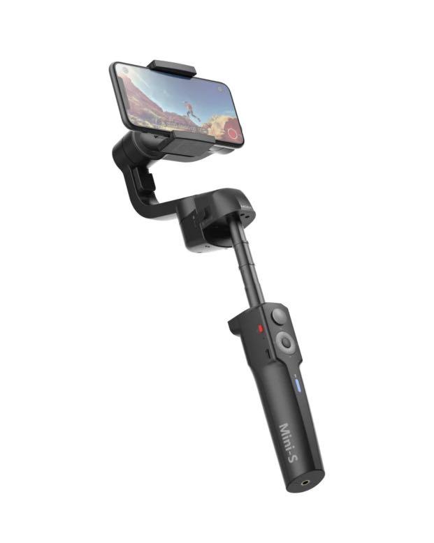 MOZA mini S extendable version (Category: Video Cameras) located in Singapore. Submitted by spop (Listing ID 1048945649, Image 1). Description: Brand new in box. Never used before. This is the special extendable version. Allowing you to take more creative shots at challenging angles, or a wider selfie video! .