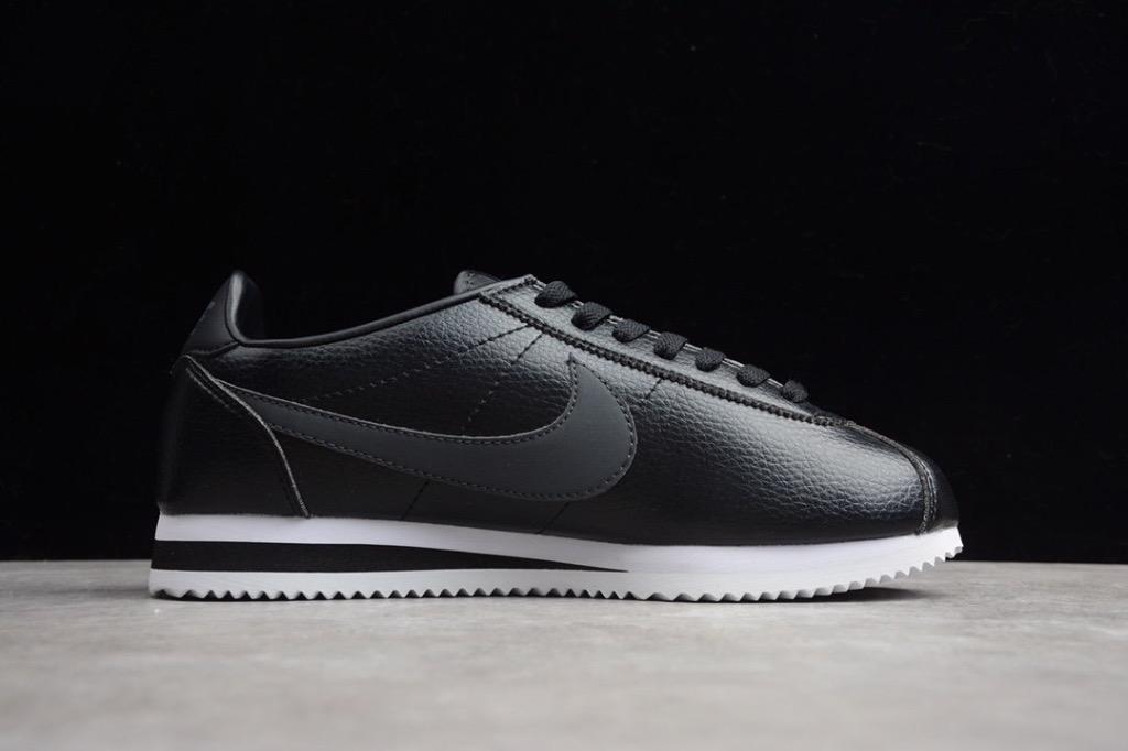 Mens on sale black cortez