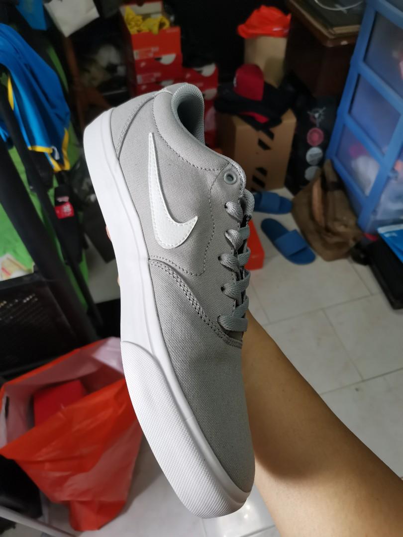 50 style nike sb charge canvas clearance