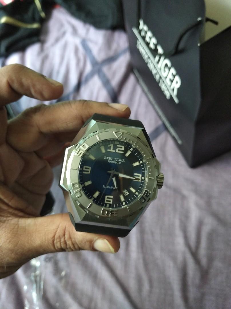 Reef tiger best sale black shark watch