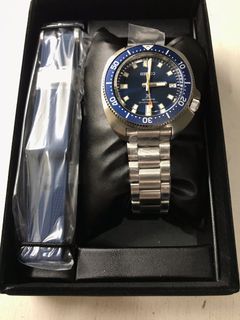 (Category: ) located in . Submitted by seikowatchfactory (Listing ID 1048891307, Image 1). Description: .