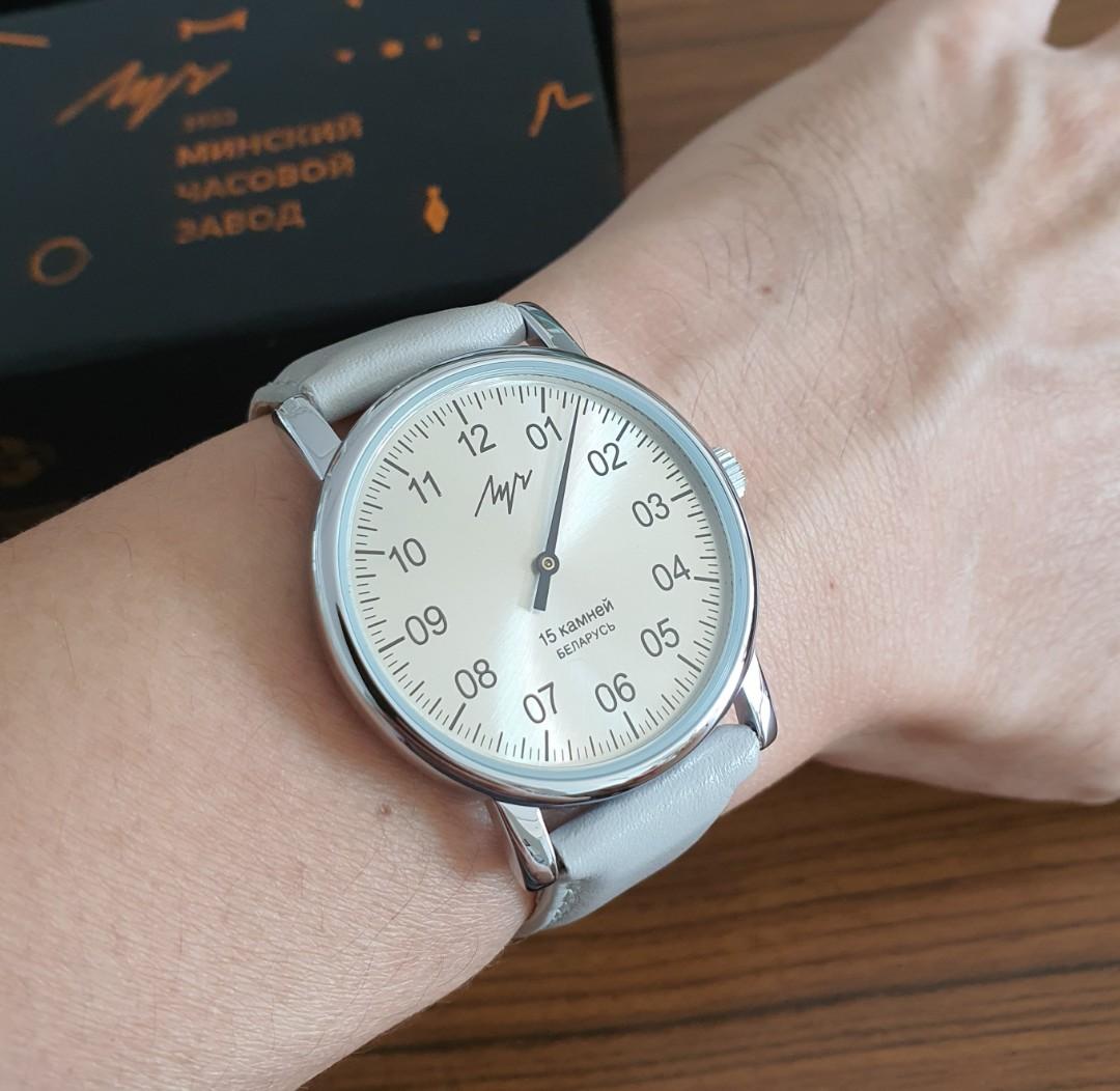 Luch single handed watch sale