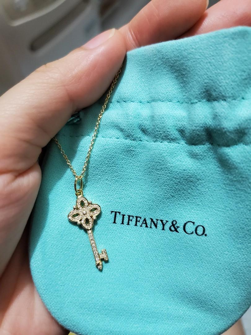 Tiffany victoria mini key diamond necklace