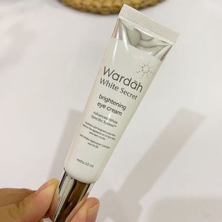 (Kategori: ) berada di . Dikirim oleh vegaprananda (ID iklan 1048861168, Gambar 1). Deskripsi: .