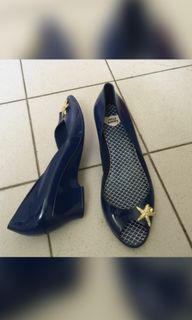 (Category: ) located in . Submitted by priya012 (Listing ID 1048967925, Image 1). Description: .