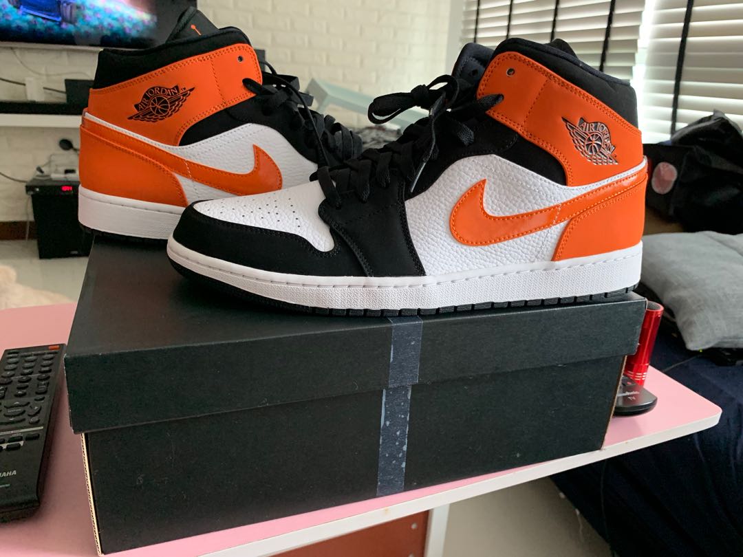 Air Jordan 1 Mid Shattered Backboard 
