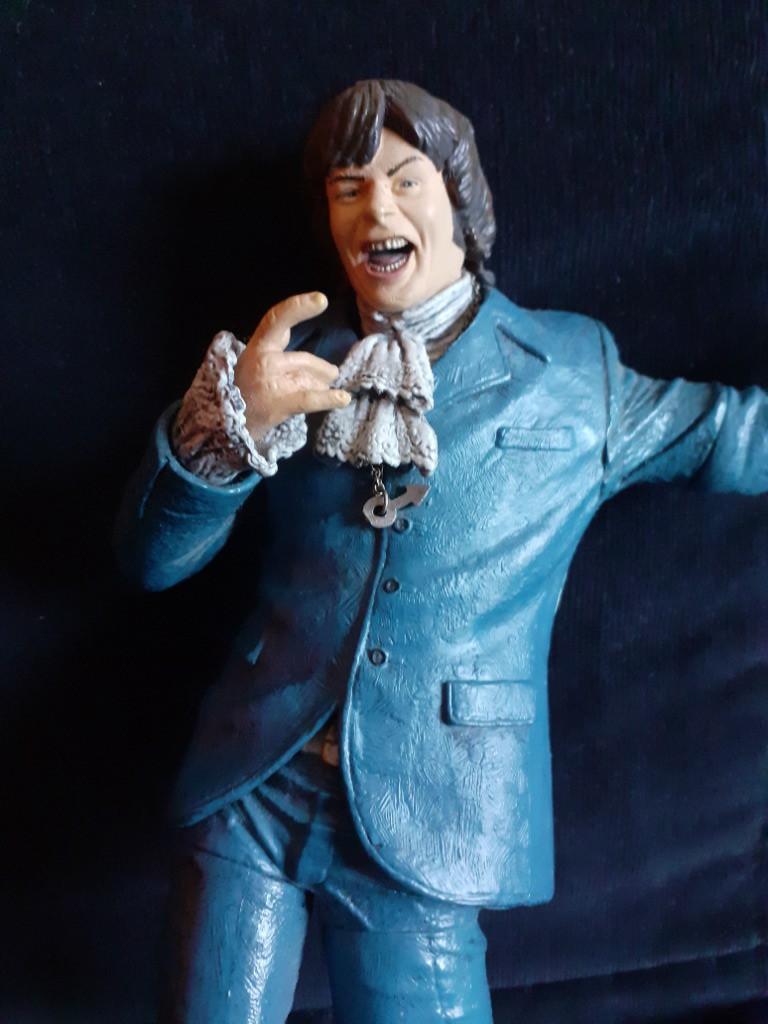 Austin Powers Mcfarlane Figure (Category: Figurines & Statues) located in Paranaque City. Submitted by donjuan_thegreat (Listing ID 1049254810, Image 2). Description: Item in good used condition With sound draw string, battery needs to be replaced Figure missing eye glasses and base Height of 23 cm For pick-up in UPS 5 Paranaque or can ship at buyer's expense.
