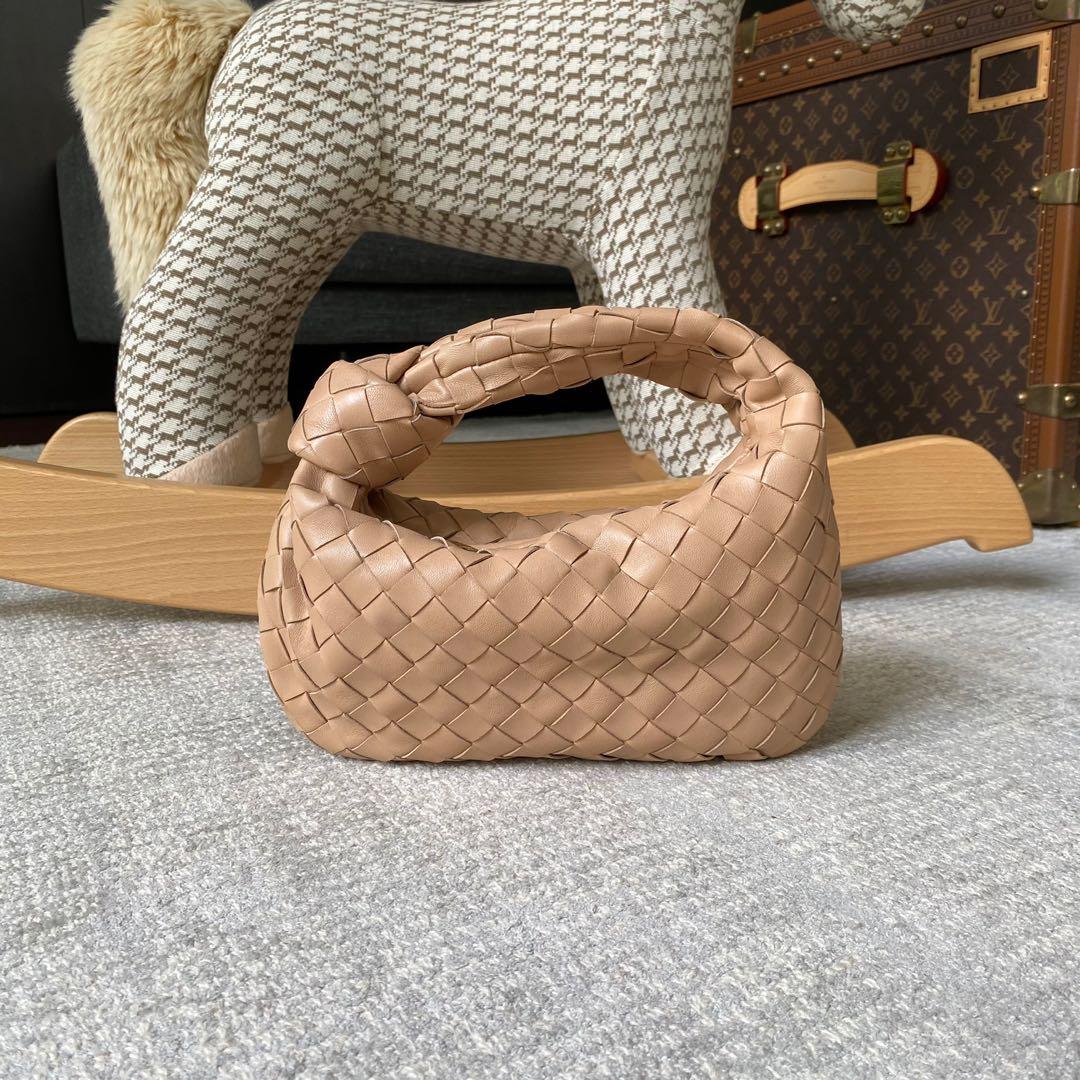 BOTTEGA VENETA NODINI, Luxury, Bags & Wallets on Carousell