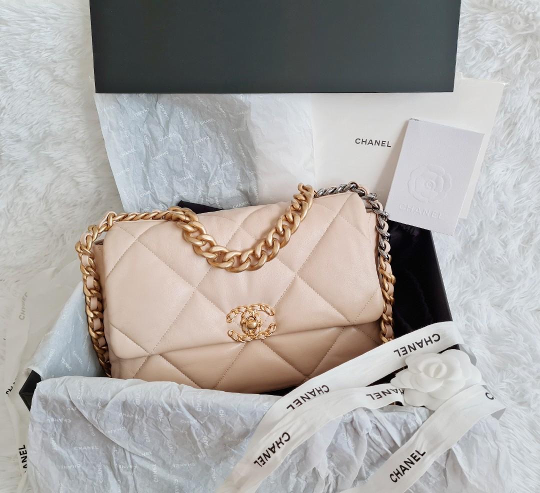 Brand New Chanel 19 30cm Beige, Luxury, Bags & Wallets on Carousell