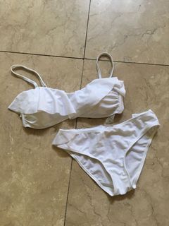 (Category: ) located in . Submitted by katriiii (Listing ID 1049089411, Image 1). Description: .