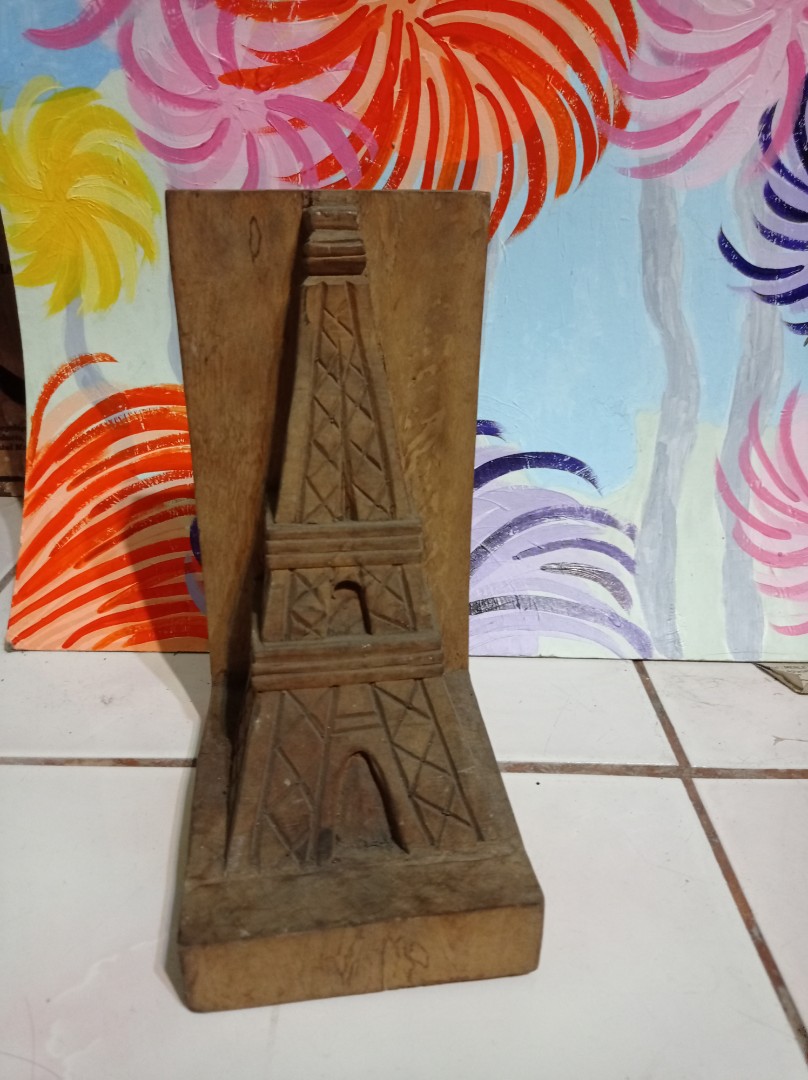 Eiffel tower bookends Eiffel tower bookends