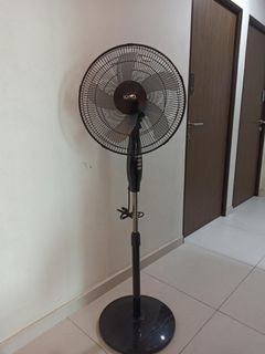 (Category: ) located in . Submitted by arthii (Listing ID 1049245602, Image 1). Description: .