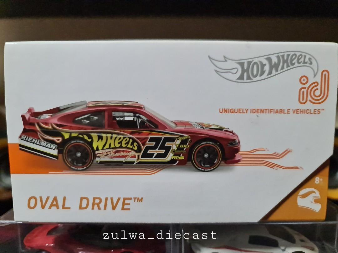 hot wheels oval drive