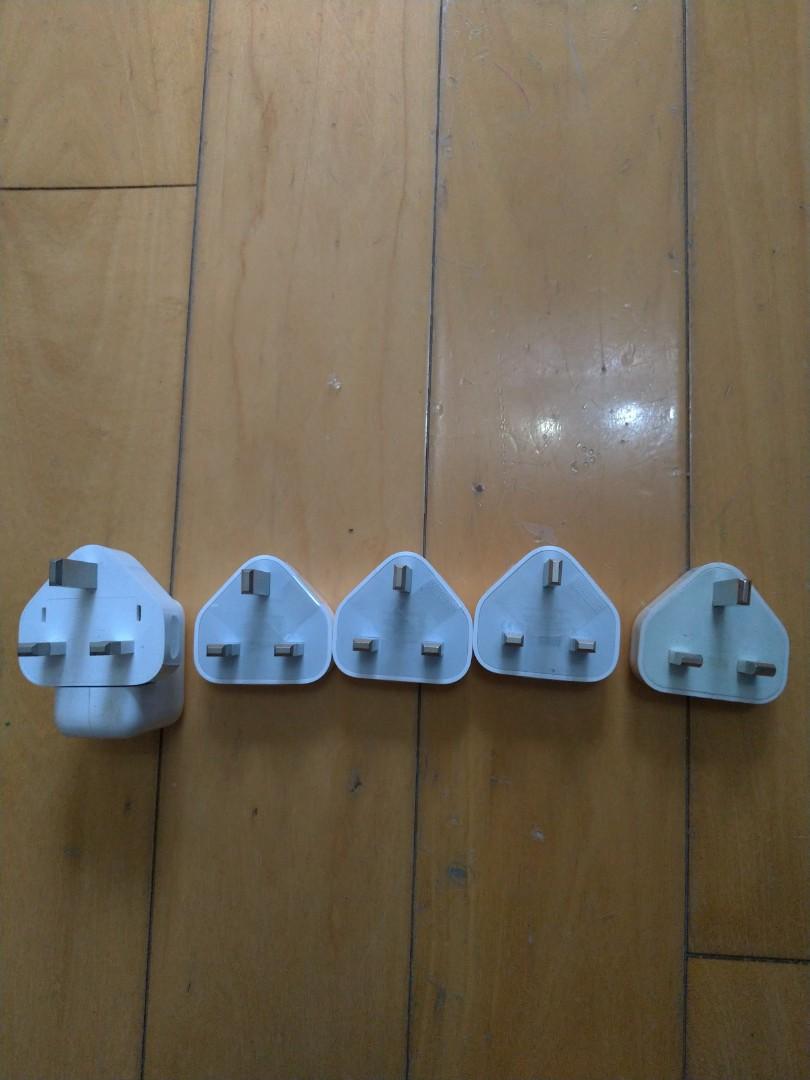 Ipad Iphone 原裝充電器共5個ipad Iphone Charger 電子產品 電腦 平板電腦 Carousell Ipad Iphone 原裝充電器共5個ipad Iphone Charger 電子產品 電腦 平板電腦 Carousell