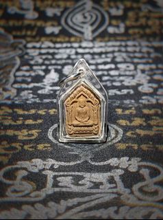 (Category: ) located in . Submitted by 888thaiamulets888 (Listing ID 1049260770, Image 1). Description: .