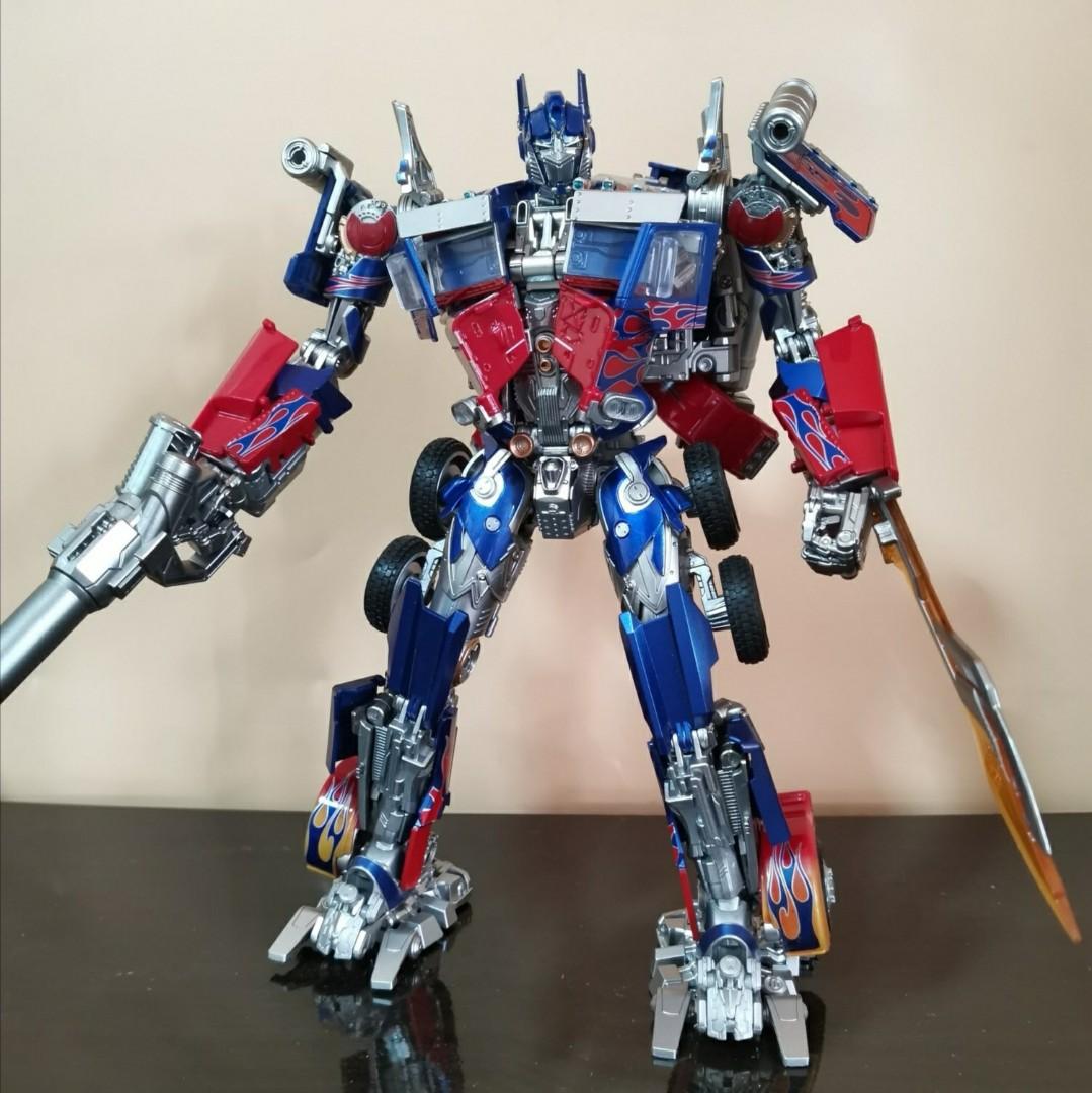 Legendary toys optimus prime deals
