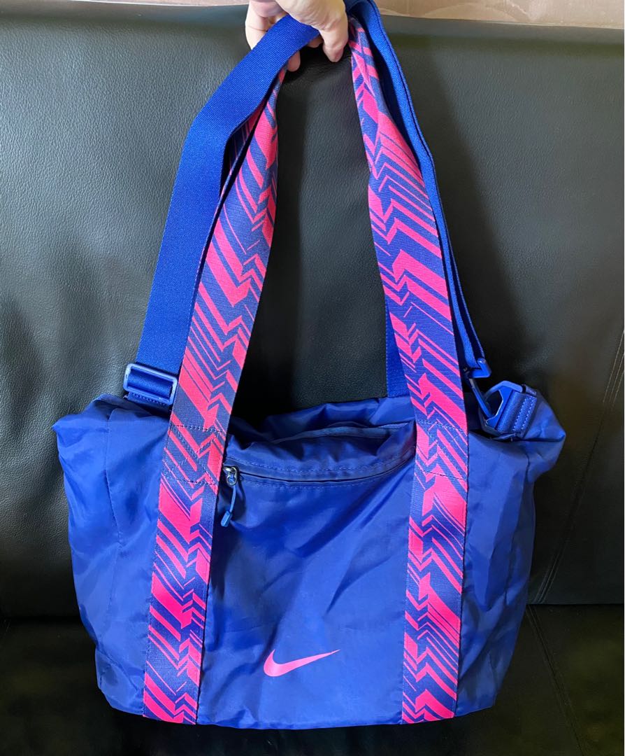 Nike Gym Bag, Women's Fashion, Bags & Wallets, Crossbody Bags on Carousell