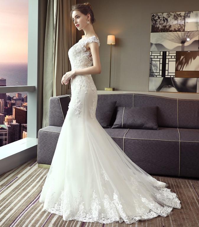 White bodycon online wedding dress