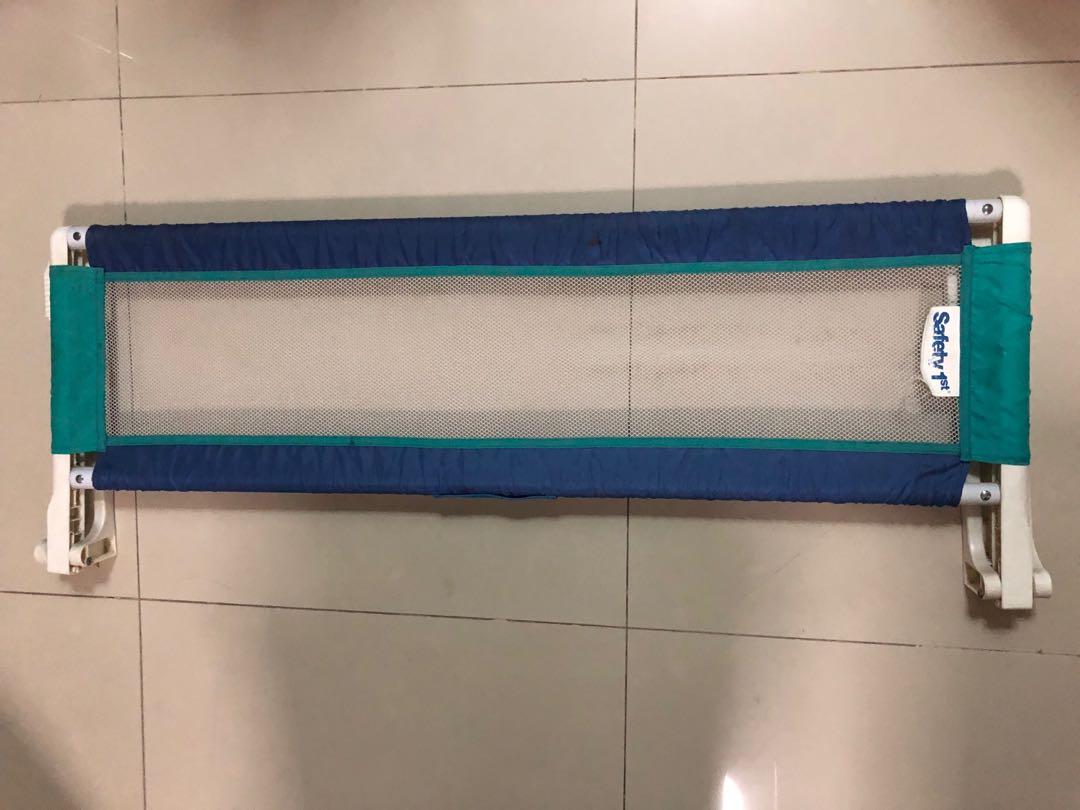 Safety FirstBed Rail, Babies & Kids, Baby Nursery & Kids Furniture, Cots & Cribs on Carousell