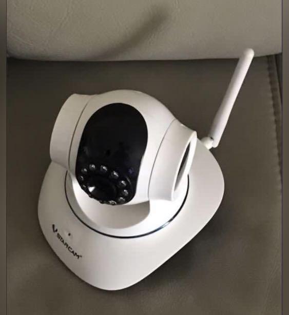 Security camera (Category: Webcams) located in Singapore. Submitted by avinwongls (Listing ID 1049152510, Image 1). Description: Able to take video and photo. Voice recording too. Enquirer PM 91522856 Happy shopping 🛍 View my profile for more items. .
