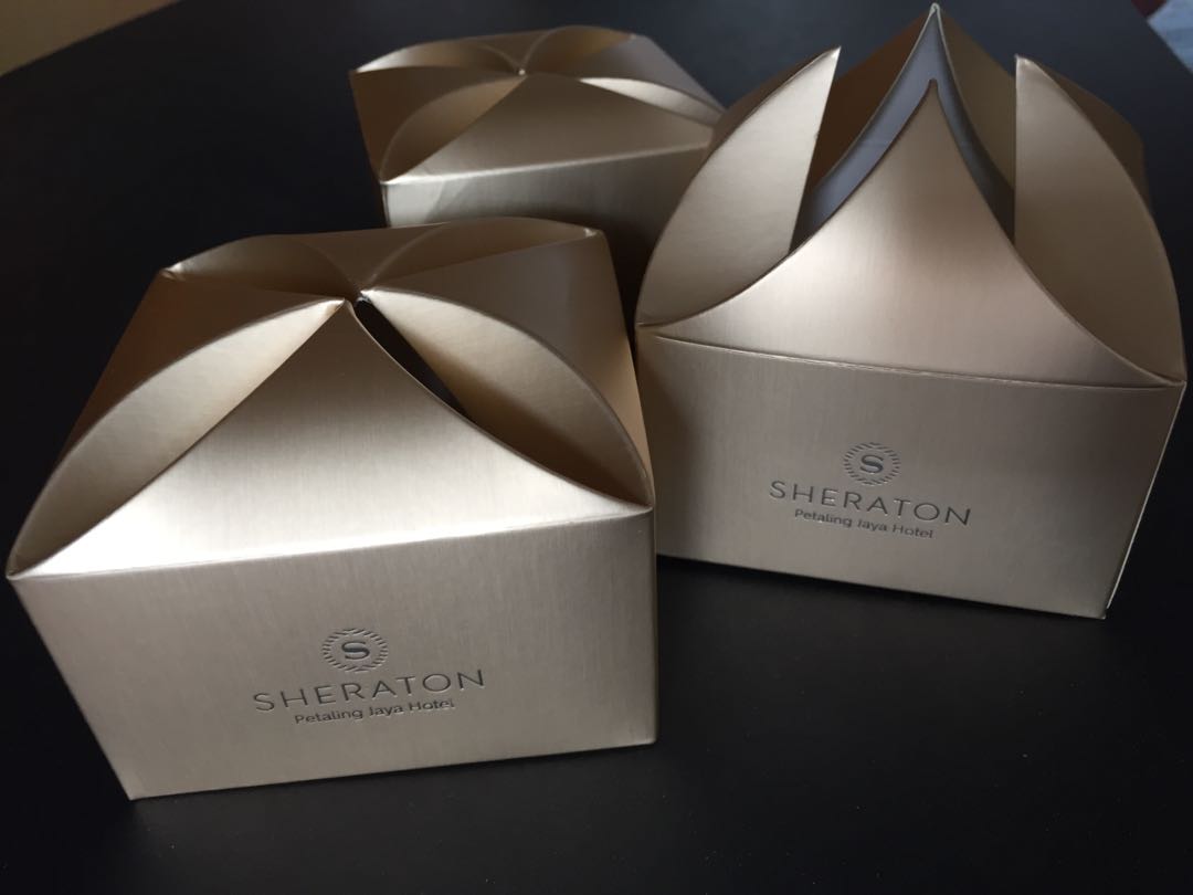 Sheraton Mooncake Box Everything Else Others On Carousell Sheraton Mooncake Box Everything Else Others On Carousell