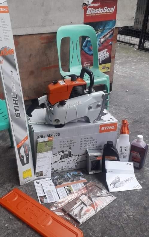 Stihl ms720 chainsaw top