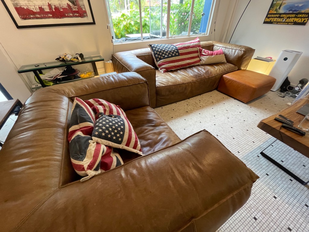 Timothy oulton scruffy sofa deals