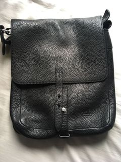 （分類：）位於 。 由 stharvey 提交（商品編號 1049145558，圖片 1）。簡介： 。