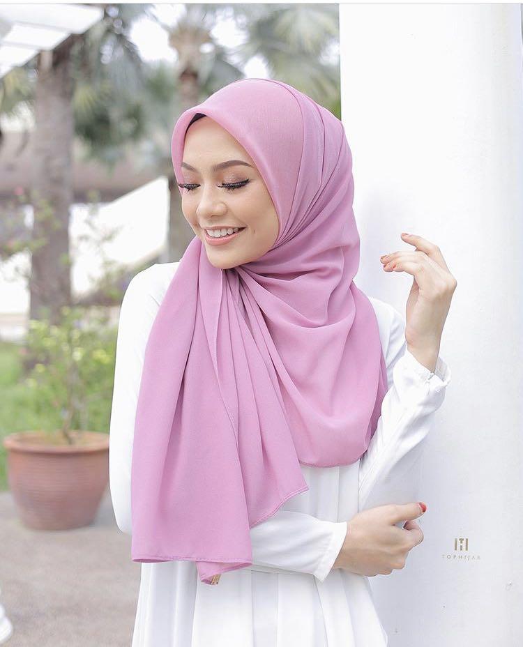Bawalshawl Top Hijab Muslimah Fashion Scarves On Carousell