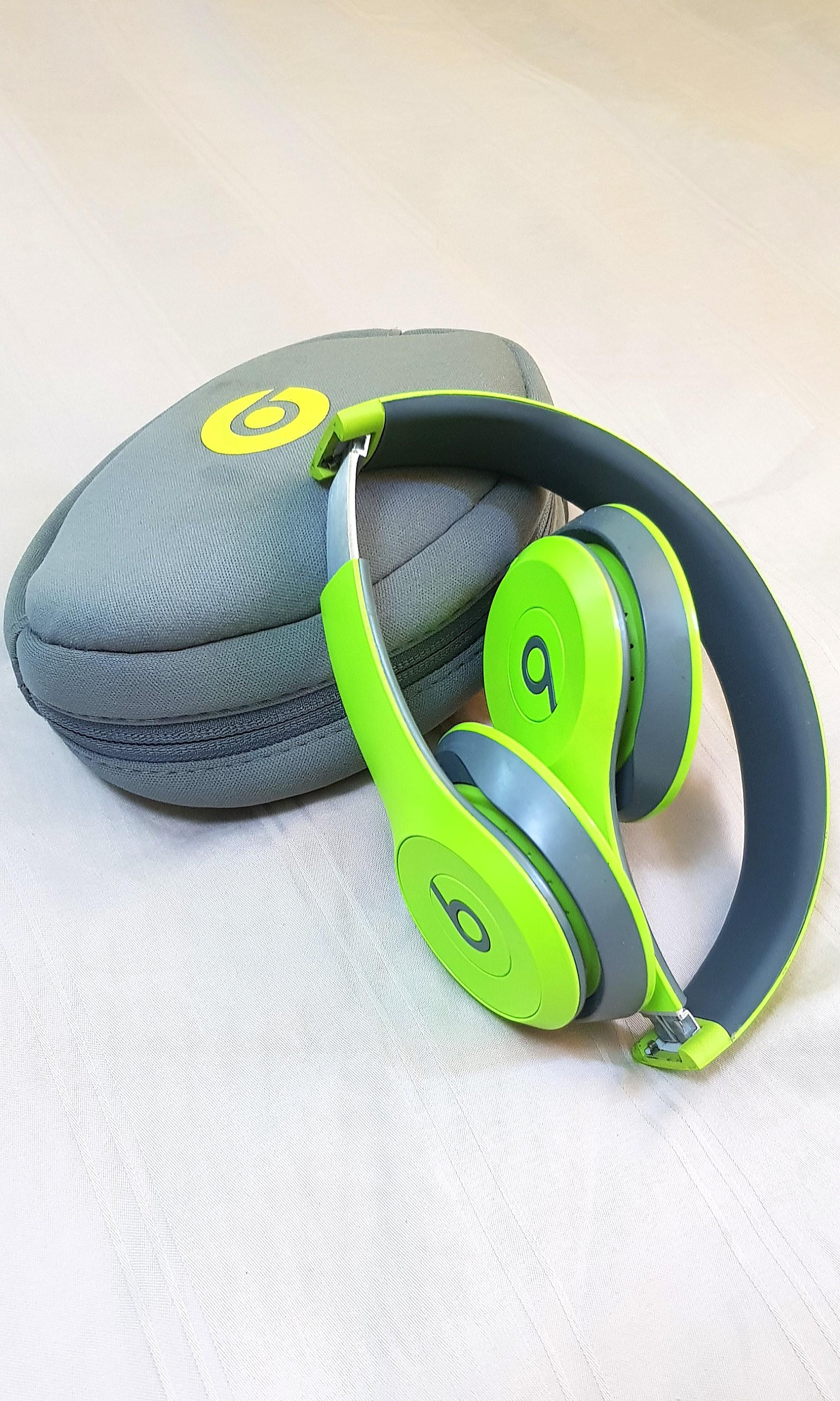 Beats 2 Solo Headphone(lime green 