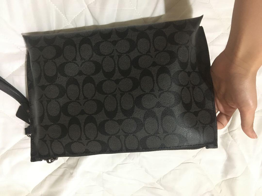 Coach on sale manhattan pouch