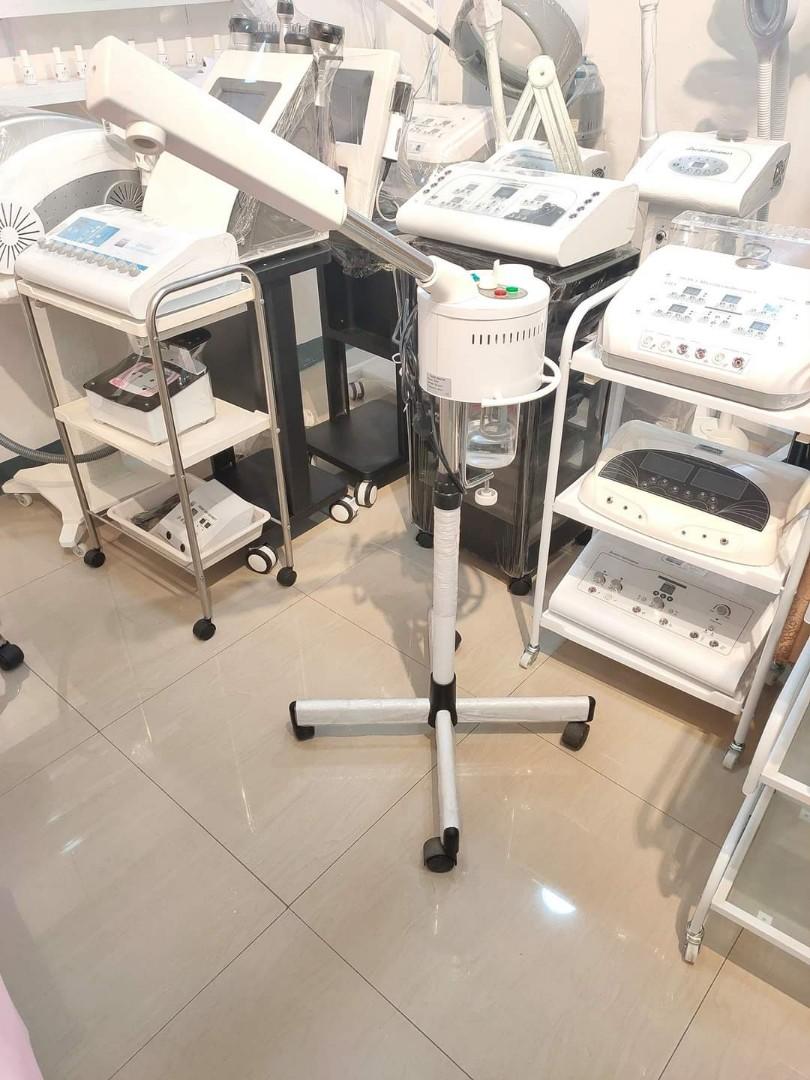 Facial Ozone Steamer Machine (Category: Face Care) located in Quezon City. Submitted by cosmetiquepasayph (Listing ID 1049364131, Image 1). Description: For Direct Purchase and Visit please book your appointment by texting me at 09153132438 or chat me directly here in facebook. 📌Look for Mr. Franco OFFICE TIME: 9AM-6PM| MONDAY-SAT Globe:09153132428 Viber: 09153132428 📌CUBAO BRANCH G/F, Newyork Mansion,#84 Montreal St, Cubao, QC -near NEPA QMART