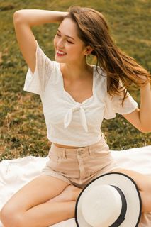 (Category: ) located in . Submitted by qiwardrobe (Listing ID 1049441046, Image 1). Description: .