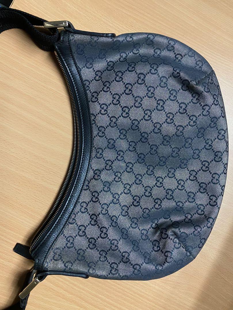 Gucci GG Metallic Crossbody (Category: Cross-body Bags) located in Manila. Submitted by mcng13 (Listing ID 1049512597, Image 2). Description: Authentic Gucci crossbody/shoulder bag Comes with dustbag.