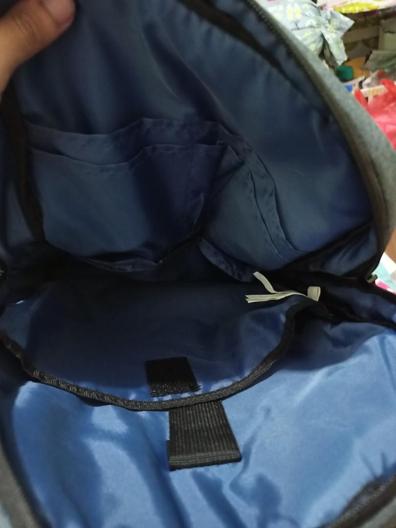 HP BACKPACK (Category: Backpacks) located in Manila. Submitted by reubencabrera (Listing ID 1049422384, Image 3). Description: HP BACKPACK RFS:NEED MONEY FOR TUITION FEE MEET UP MANILA DELIVERY LALAMOVE COD NEVER BEEN USED.