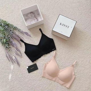 (Category: ) located in . Submitted by pretieyes (Listing ID 1049419052, Image 1). Description: .