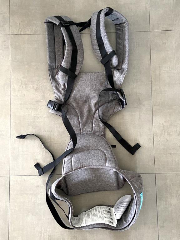 MOBY 2IN1 CARRIER + HIP SEAT GREY, Babies & Kids, Going Out