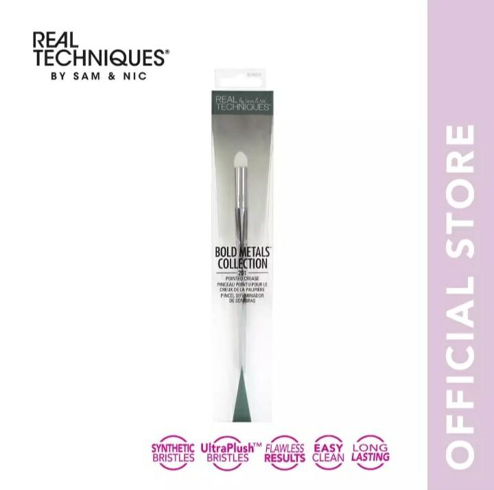 ORIGINAL REAL TECHNIQUES 201 POINTED CREASE MAKEUP BLENDING BRUSH (Category: Makeup) located in Rizal. Submitted by anjellessentials (Listing ID 1049356168, Image 1). Description: 📌GUARANTEED ORIGINAL 📌REAL TECHNIQUES 201 POINTED 📌CREASE MAKEUP BLENDING BRUSH 📌(BOLD METALS COLLECTION) 📌REG. PRICE OF 1,000.