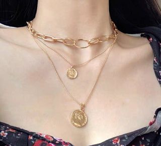 (Category: ) located in . Submitted by the.devilwears (Listing ID 1049294176, Image 1). Description: .