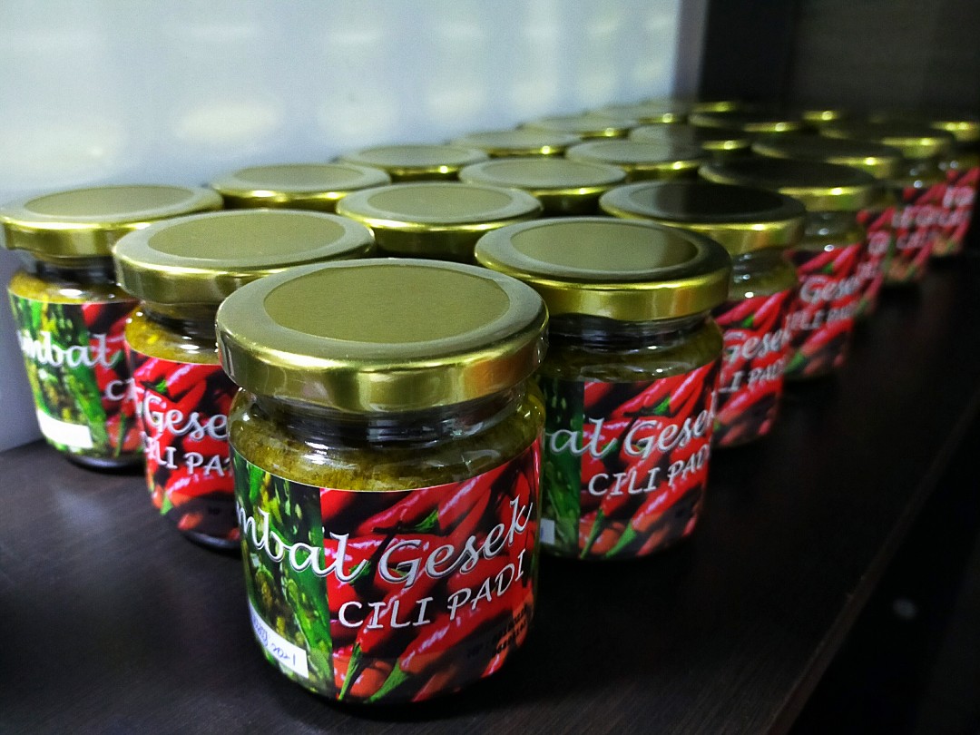 Sambal Gesek Cili Padi Hijau Food Drinks Local Eats On Carousell