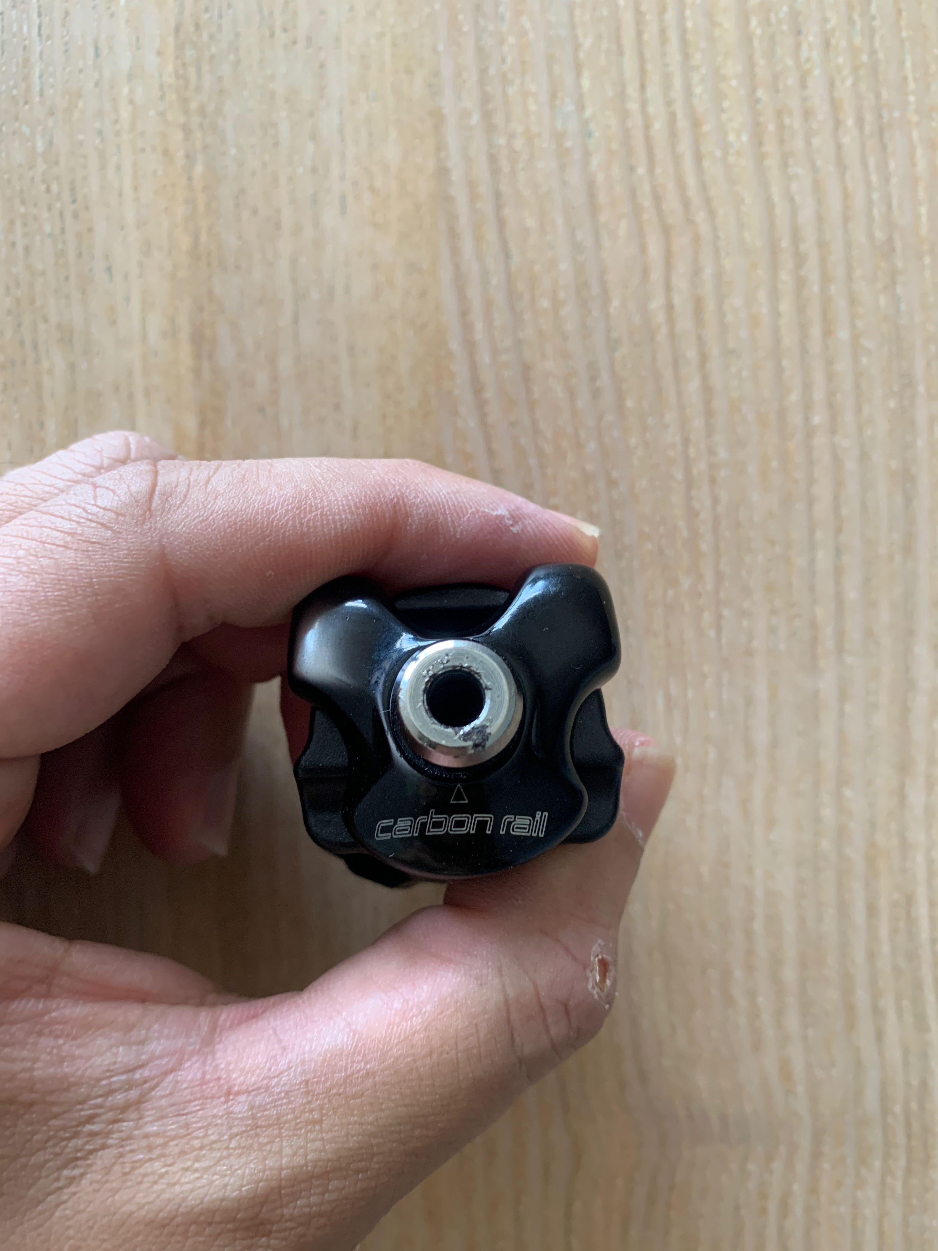 specialized carbon saddle clamp